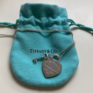 Return to Tiffany Heart Tag with Key Pendant